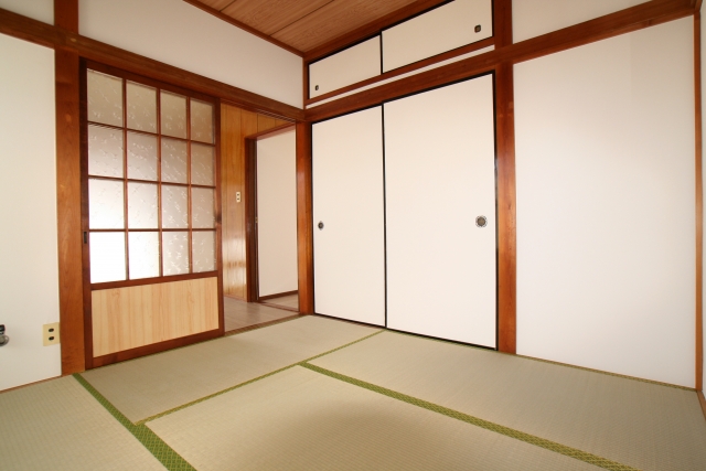 空き家を保有するメリットと費用負担のポイント解説